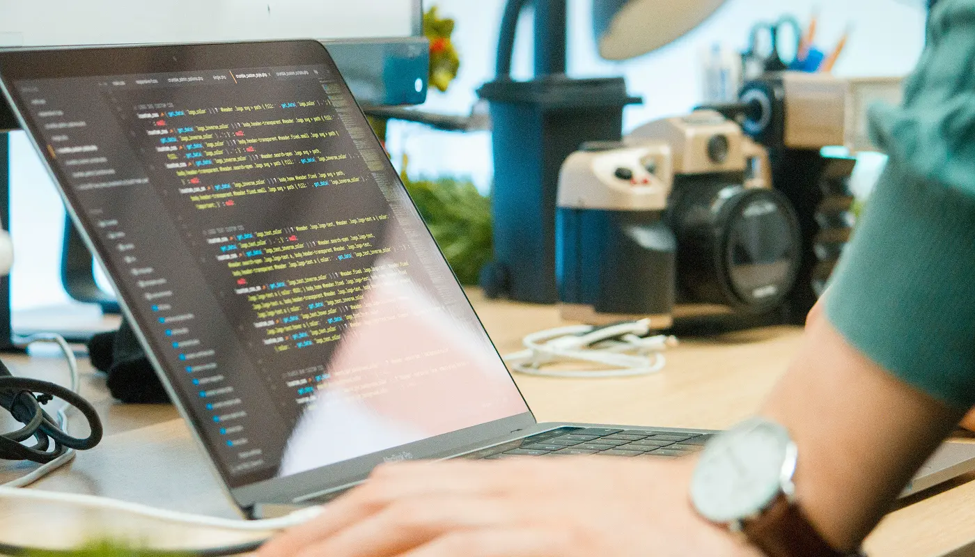Custom software vs off-the-shelf software